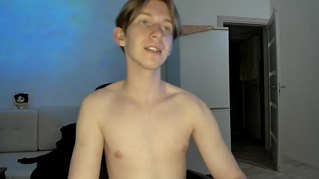 Snapshot of y0urSteve chatting on May 2026 02:36:02 PM y0urSteve online show from May 2026 02:36:02 PM