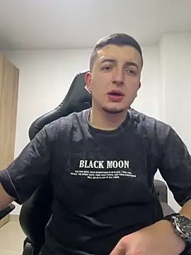 Snapshot of Liam_jones10 chatting on December 2025 05:12:02 AM Liam jones10 online show from December 2025 05:12:02 AM