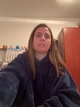 Snapshot of Sareyxon chatting on March 2026 05:42:01 PM Sareyxon online show from March 2026 05:42:01 PM