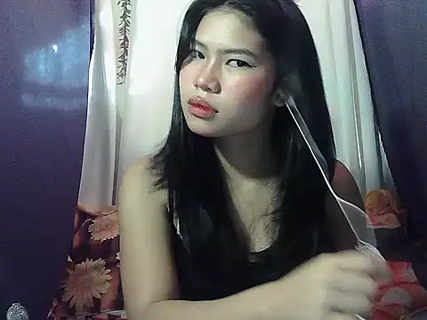 Snapshot of Allysonxx05 chatting on February 2026 11:06:01 PM Allysonxx05 online show from February 2026 11:06:01 PM