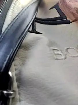 Snapshot of Mariana_eclipse chatting on April 2026 12:13:01 PM Mariana eclipse online show from April 2026 12:13:01 PM