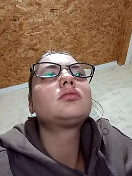 Snapshot of Lisamisaa chatting on November 2025 04:00:01 PM Lisamisaa online show from November 2025 04:00:01 PM