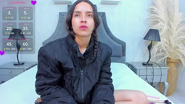 Cherrybombs  online show from December 2025 01:07:01 PM