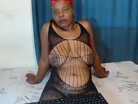 SexyMellow21 online show from November 2025 04:11:02 PM