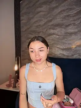 Mia Luxor online show from July 2026 11:46:02 AM