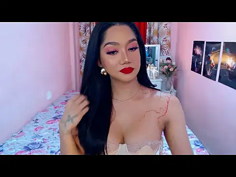 Snapshot of UrScreenGoddess chatting on May 2026 12:49:01 AM UrScreenGoddess online show from May 2026 12:49:01 AM