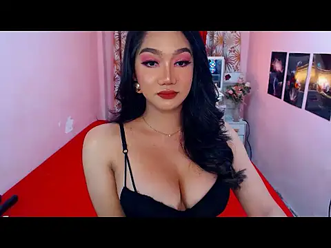 Snapshot of UrScreenGoddess chatting on June 2026 12:13:01 AM UrScreenGoddess online show from June 2026 12:13:01 AM