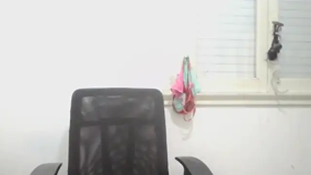 Snapshot of Darkytah chatting on January 2026 01:48:02 PM Darkytah online show from January 2026 01:48:02 PM