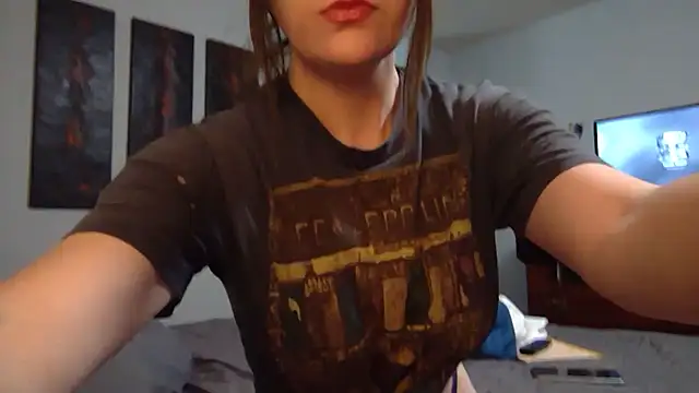 Snapshot of athenalynne chatting on December 2025 02:20:01 AM athenalynne online show from December 2025 02:20:01 AM