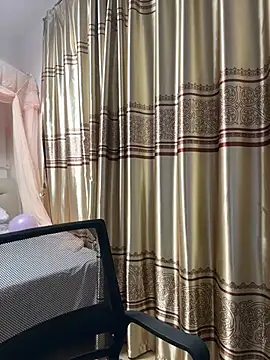 A-ZJunn online show from April 2026 12:55:01 PM