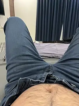 BlahNextDoor online show from December 2025 04:58:02 PM