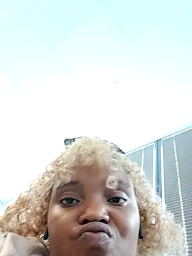 Snapshot of EverythingNIce1 chatting on February 2026 06:30:02 AM EverythingNIce1 online show from February 2026 06:30:02 AM