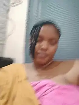 EverythingNIce1 online show from July 2026 07:18:01 PM