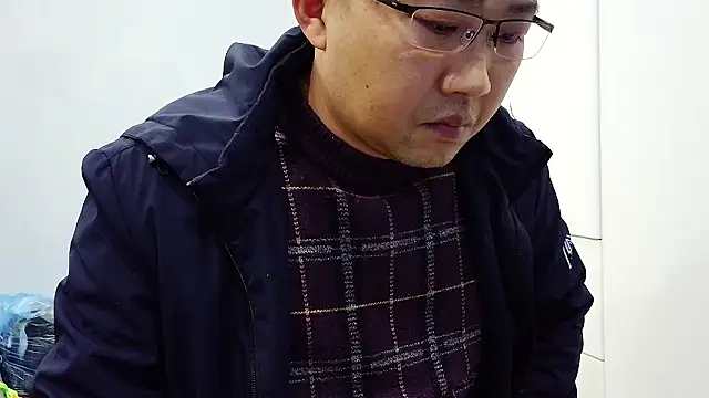 tudou9899 online show from January 2026 03:49:02 PM