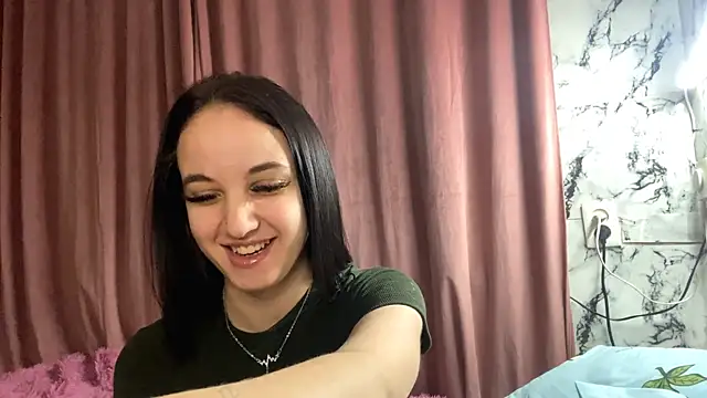 StacyHoyles online show from December 2025 10:42:01 AM