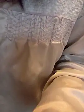 gatitachula93 online show from February 2026 11:18:01 AM