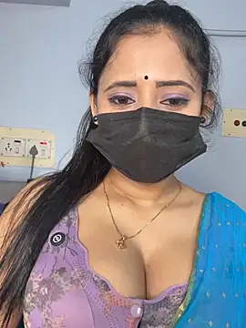 Hot-Haney77 online show from January 2026 04:40:02 AM