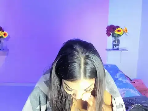 18teenssexy online show from December 2025 11:27:02 AM