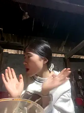 AmmyZii online show from December 2025 09:29:02 AM