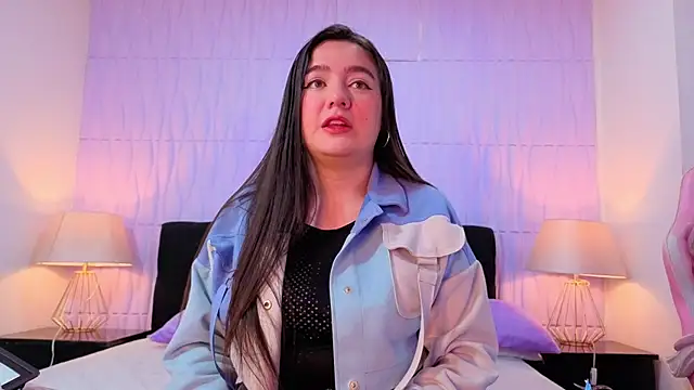 Snapshot of Valeria_Dean chatting on December 2025 12:14:01 PM Valeria Dean online show from December 2025 12:14:01 PM