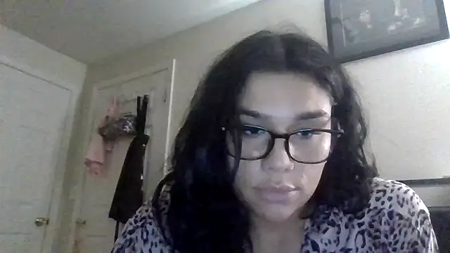 Snapshot of lunabellaX0 chatting on December 2025 11:14:02 PM lunabellaX0 online show from December 2025 11:14:02 PM