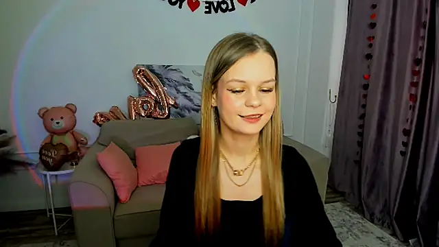 MidnighteAura online show from February 2026 11:31:02 AM