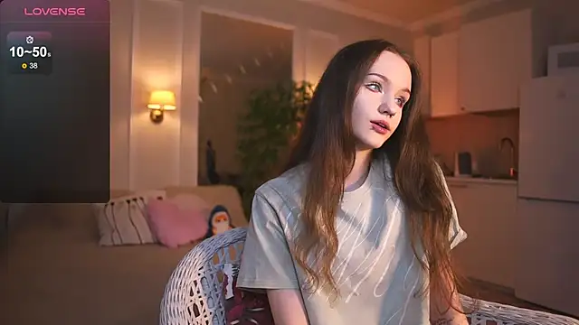 lunaice   online show from December 2025 08:08:02 AM