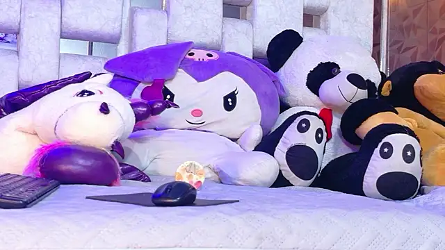 StormLuxX online show from January 2026 07:48:01 PM