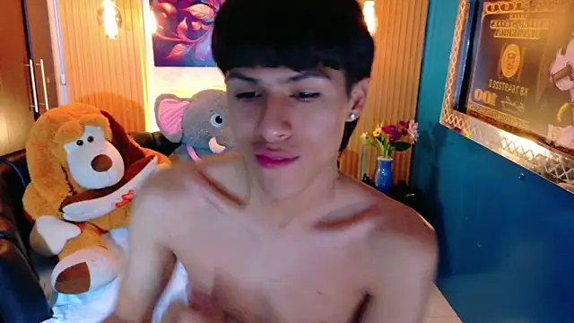 StormLuxX online show from April 2026 12:05:02 PM