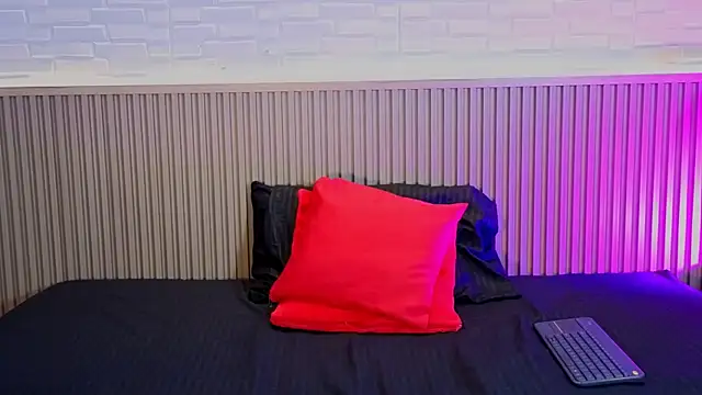 EmyVega online show from February 2026 11:27:02 PM