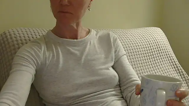 AuroraAG online show from April 2026 08:15:02 PM