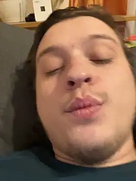 Snapshot of CletusBradburry chatting on December 2025 01:00:01 AM CletusBradburry online show from December 2025 01:00:01 AM