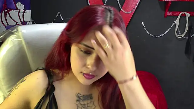 Snapshot of Zarastormks chatting on December 2025 08:15:01 PM Zarastormks online show from December 2025 08:15:01 PM