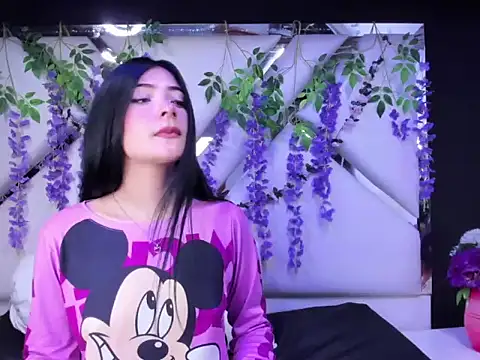 liinzy rouse69 online show from December 2025 03:07:01 PM