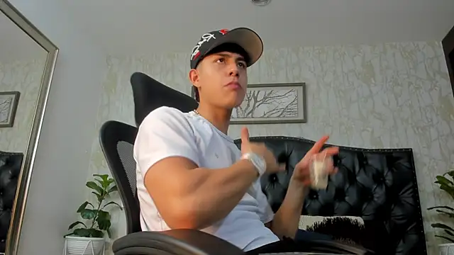 Lander Cruz online show from March 2026 08:57:02 PM