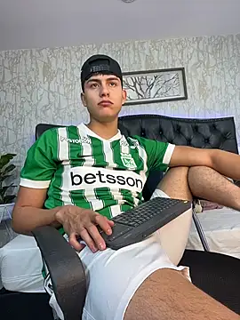 Lander Cruz online show from July 2026 08:59:01 PM