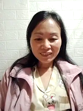 Snapshot of Lili-123k chatting on February 2026 01:06:01 PM Lili-123k online show from February 2026 01:06:01 PM