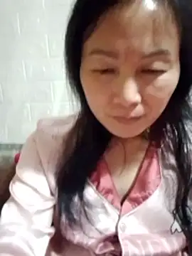 Snapshot of Lili-123k chatting on February 2026 03:19:02 PM Lili-123k online show from February 2026 03:19:02 PM