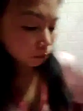 Snapshot of Lili-123k chatting on February 2026 07:12:02 PM Lili-123k online show from February 2026 07:12:02 PM