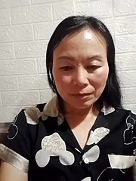 Snapshot of Lili-123k chatting on March 2026 02:46:02 PM Lili-123k online show from March 2026 02:46:02 PM