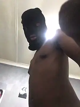 Snapshot of Pound5King chatting on April 2026 08:39:01 PM Pound5King online show from April 2026 08:39:01 PM