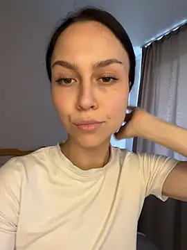 Snapshot of MonicaMercer chatting on May 2026 09:15:02 AM MonicaMercer online show from May 2026 09:15:02 AM