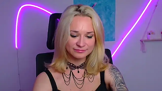 Snapshot of Melodie_Aster chatting on May 2026 11:37:01 AM Melodie Aster online show from May 2026 11:37:01 AM