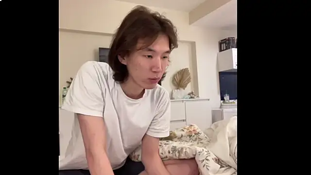 Snapshot of mike_johny1 chatting on December 2025 04:38:01 PM mike johny1 online show from December 2025 04:38:01 PM