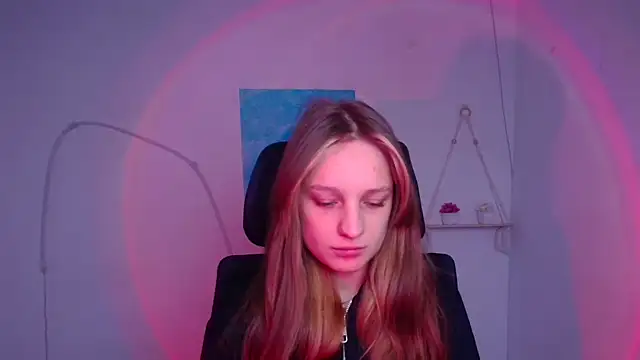 Katie Rosiee online show from January 2026 12:20:01 PM