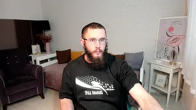 Snapshot of Ant_Power chatting on December 2025 10:24:01 AM Ant Power online show from December 2025 10:24:01 AM