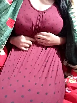 Snapshot of hottyrose69 chatting on January 2026 04:37:02 AM hottyrose69 online show from January 2026 04:37:02 AM