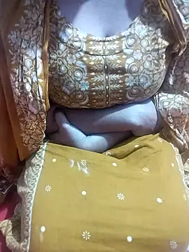 Snapshot of hottyrose69 chatting on January 2026 04:18:01 AM hottyrose69 online show from January 2026 04:18:01 AM