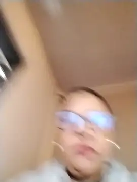 Snapshot of Carameloswing1 chatting on December 2025 11:49:02 AM Carameloswing1 online show from December 2025 11:49:02 AM