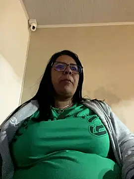 Snapshot of Carameloswing1 chatting on January 2026 12:34:02 AM Carameloswing1 online show from January 2026 12:34:02 AM